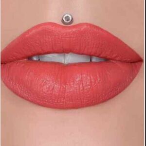 Jeffree Star Velvet Trap 💄-Ranch Girl